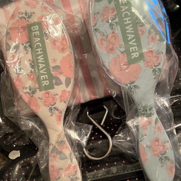 New! Beachwaver co hair accessories, hair brushes,combsgoodvibesshampoo&conditio main image 9